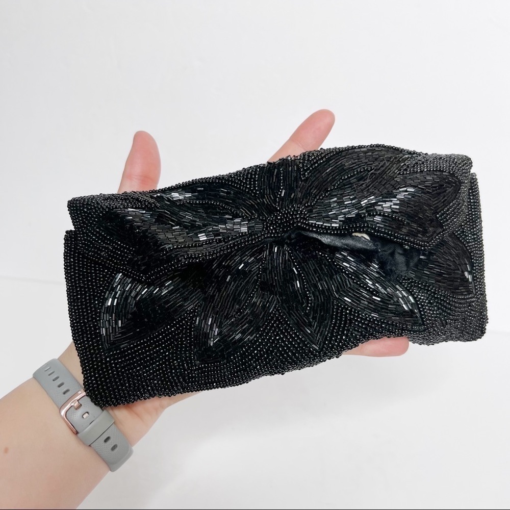 Vintage 50’s La Regale Original Black Beaded Flower Clutch Purse